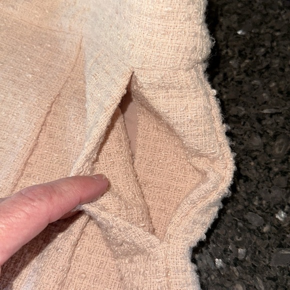 NWT Ladaire Alexa Tweed Pleated Shorts In Cameo Pink - Picture 7 of 9